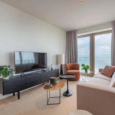 Seaside With Breathtaking Views Lejlighed